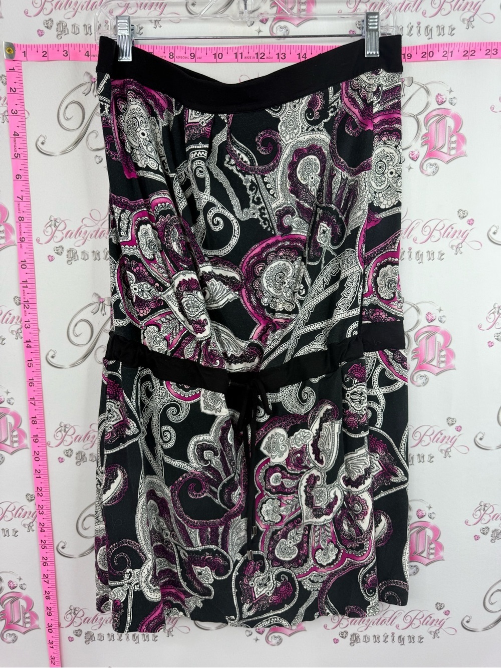 White House Black Market Black, Magenta & White Paisley Print Strapless top